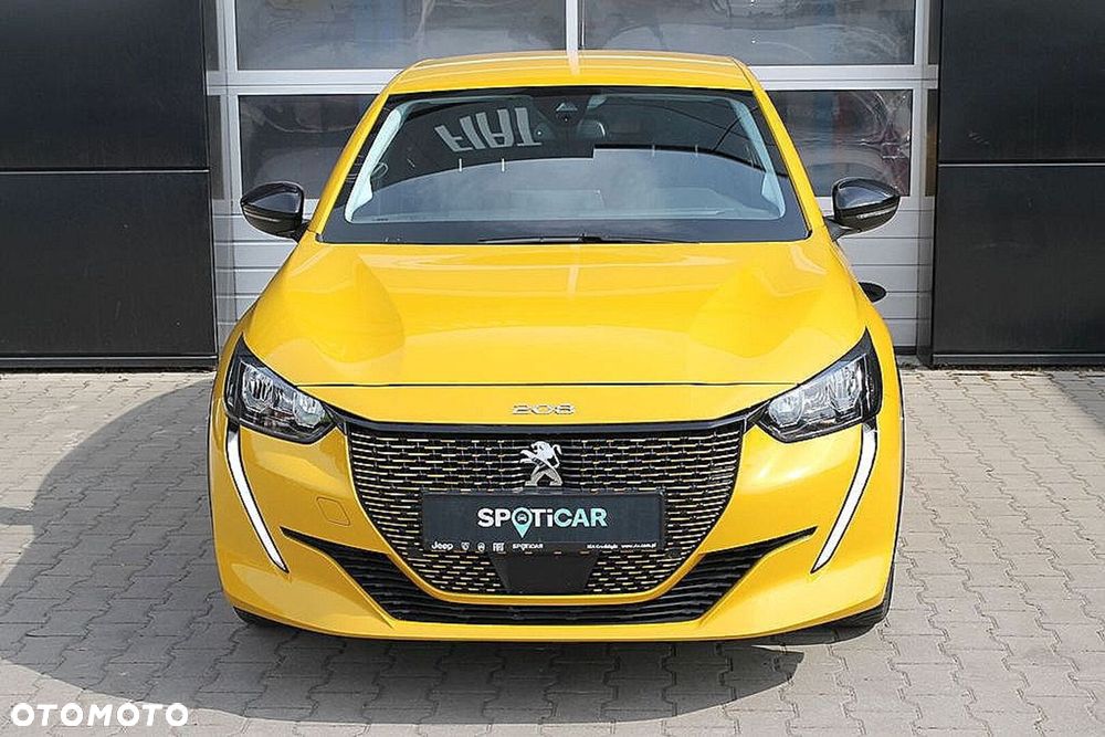 Peugeot 208 - 12