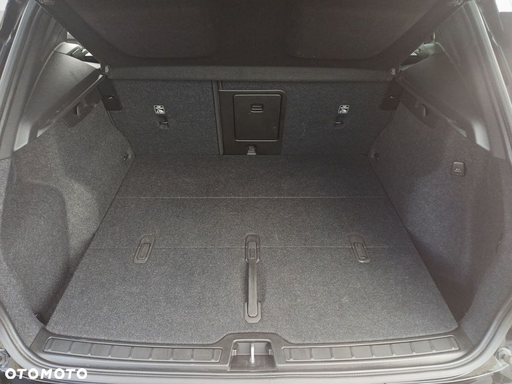 Volvo XC 40 - 18