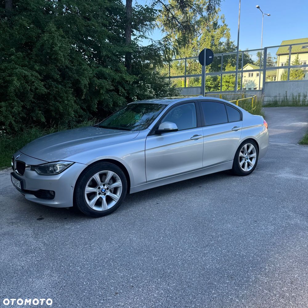 BMW Seria 3 335i - 1