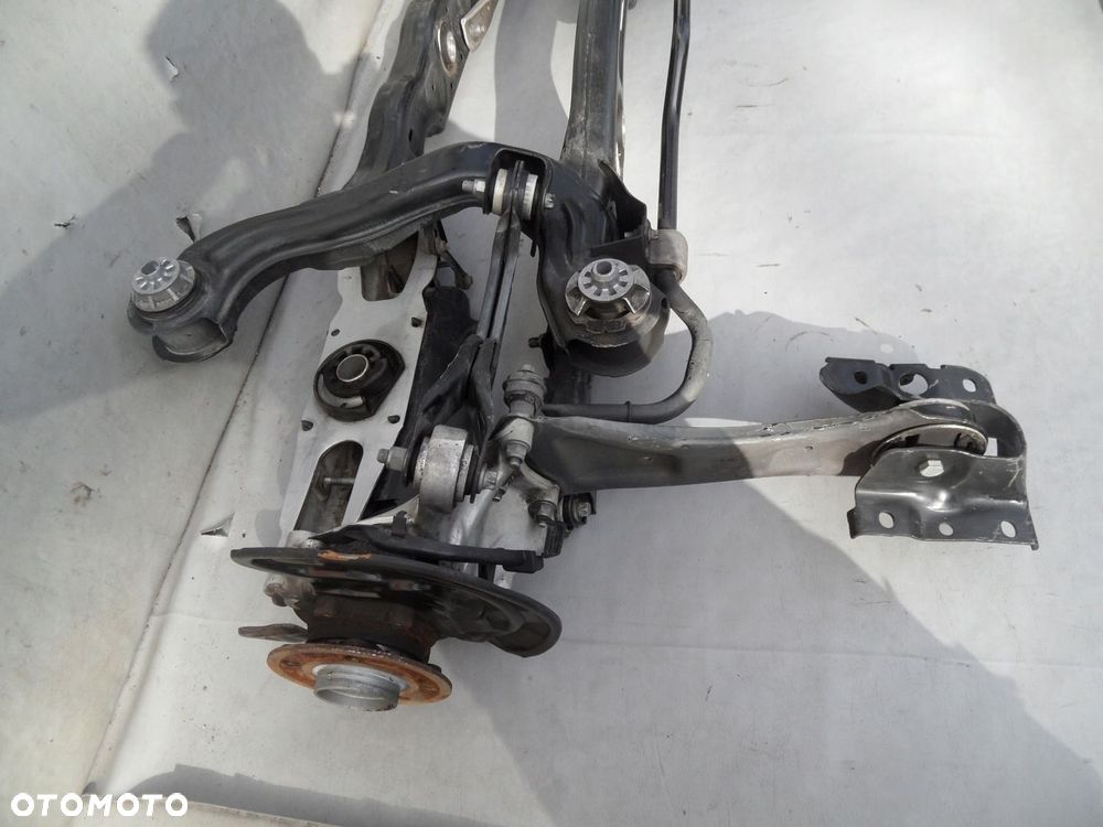 OŚ TYLNA BELKA TYŁ SANKI ZAWIESZENIE ZWROTNICA WAHACZ MERCEDES GLB W247 247 - 6