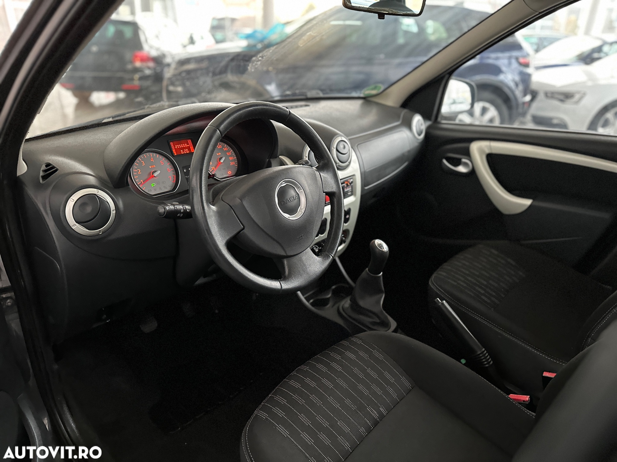 Dacia Logan Van - 11