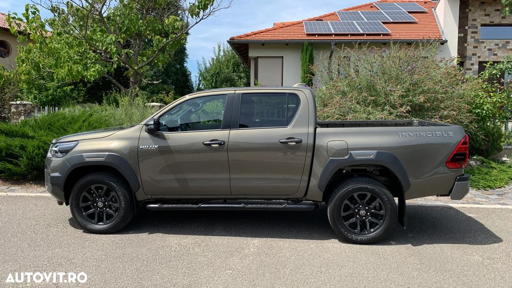 Toyota Hilux - 2