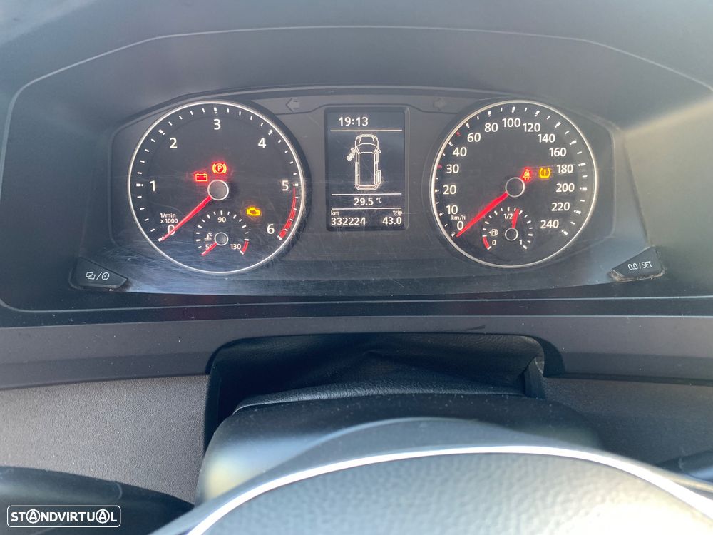 VW Transporter 2.0 TDI BM Extra AC - 8