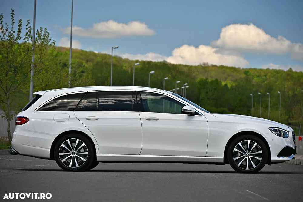 Mercedes-Benz E 300 Hybrid de T-Modell 4MATIC Aut. - 6