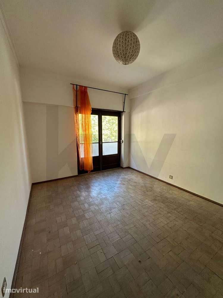 T2 com Varanda e Vista Rio – Localização Premium na Póvoa de Santa Iri - Grande imagem: 3/29