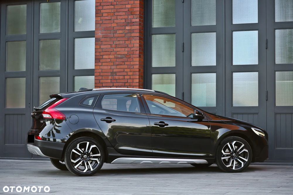 Volvo V40 Cross Country D3 Geartronic Momentum - 17