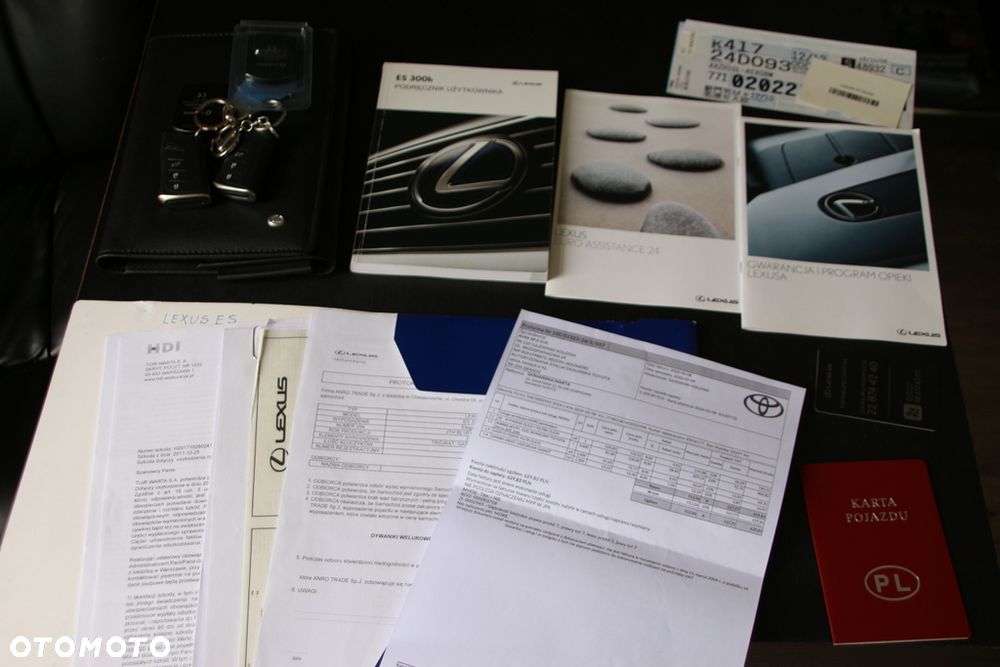 Lexus ES 300h Elegance - 24