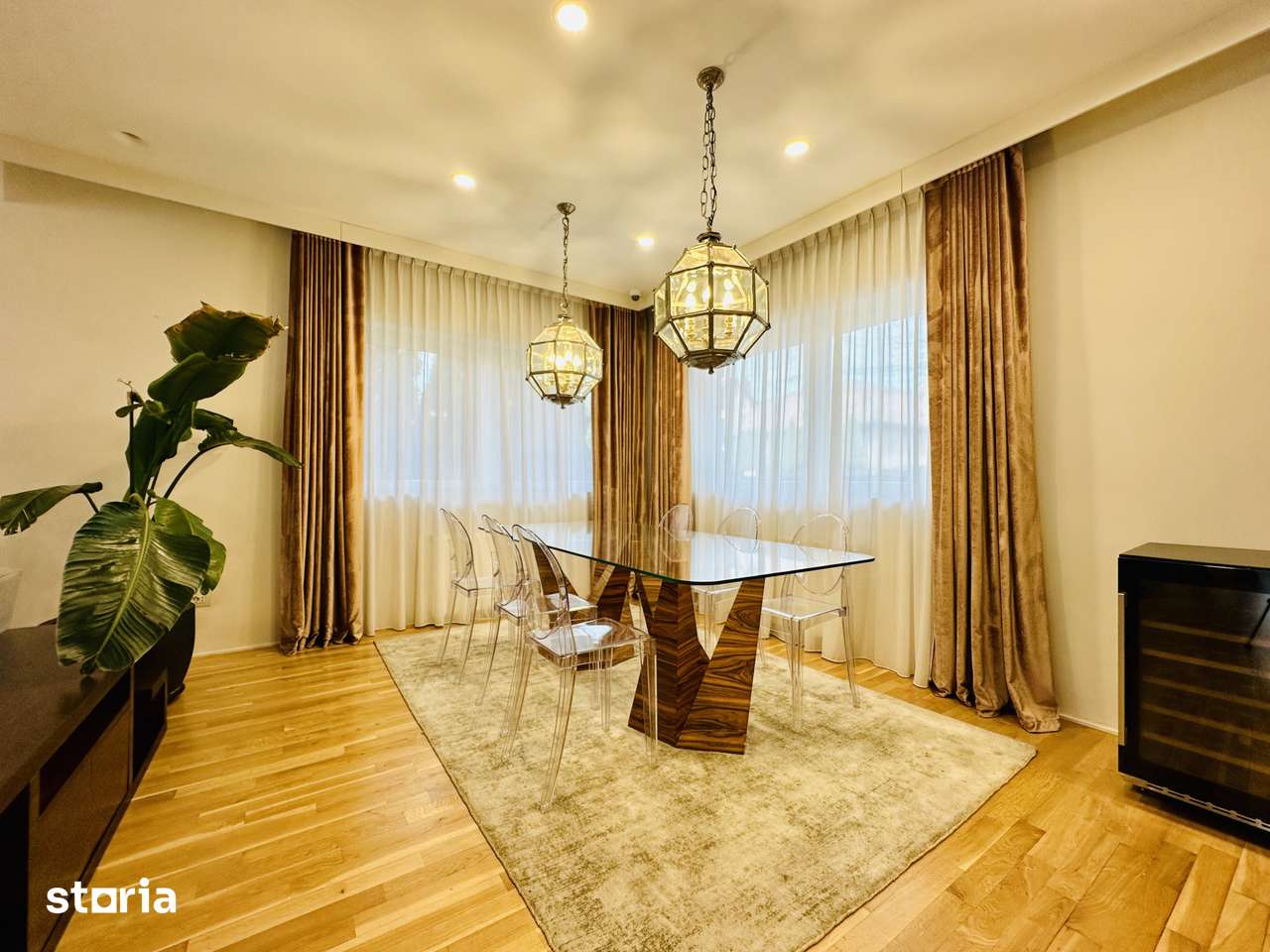 Vila de Lux de Inchiriat – Oaza Urbana cu Terasa Panoramica si - Imagine principală: 5/19