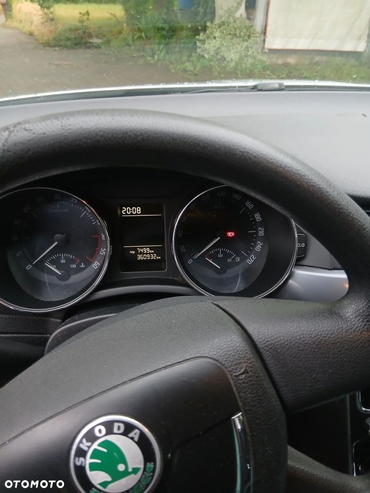 Skoda Superb 2.0 TDI Ambition DSG - 5