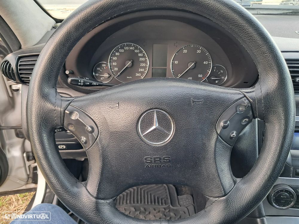 Mercedes-Benz C 200 - 8