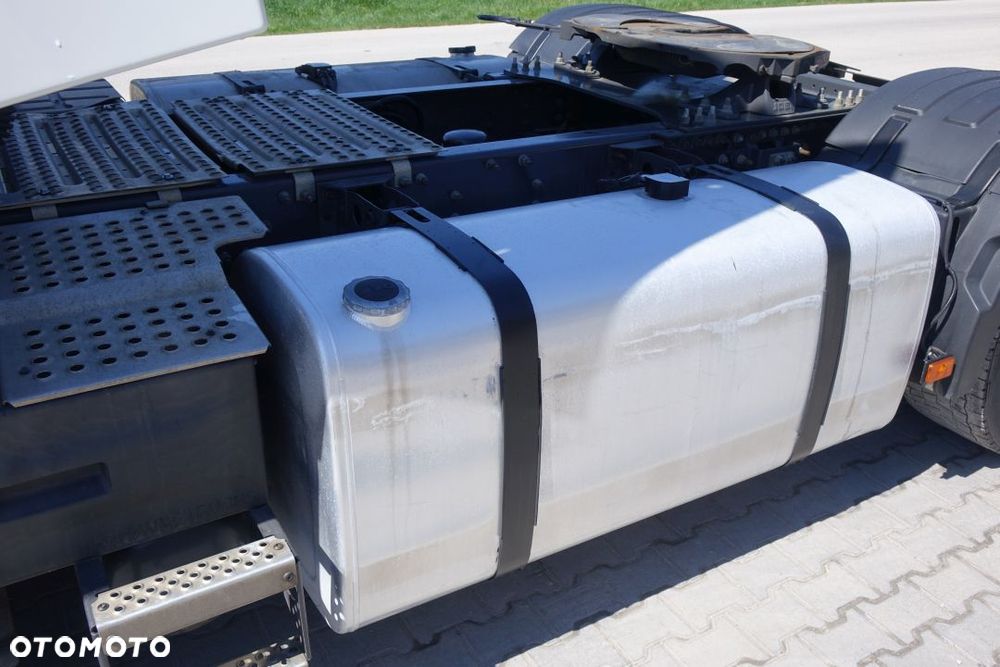 Renault GAMA T520 COMFORT / HIGH SLEEPER /  EURO 6 / STANDARD / AUTOMAT/  EURO 6 / KLIMATYZACJA POSTOJOWA / LODÓWKA / 2 ZBIORNIKI - 11