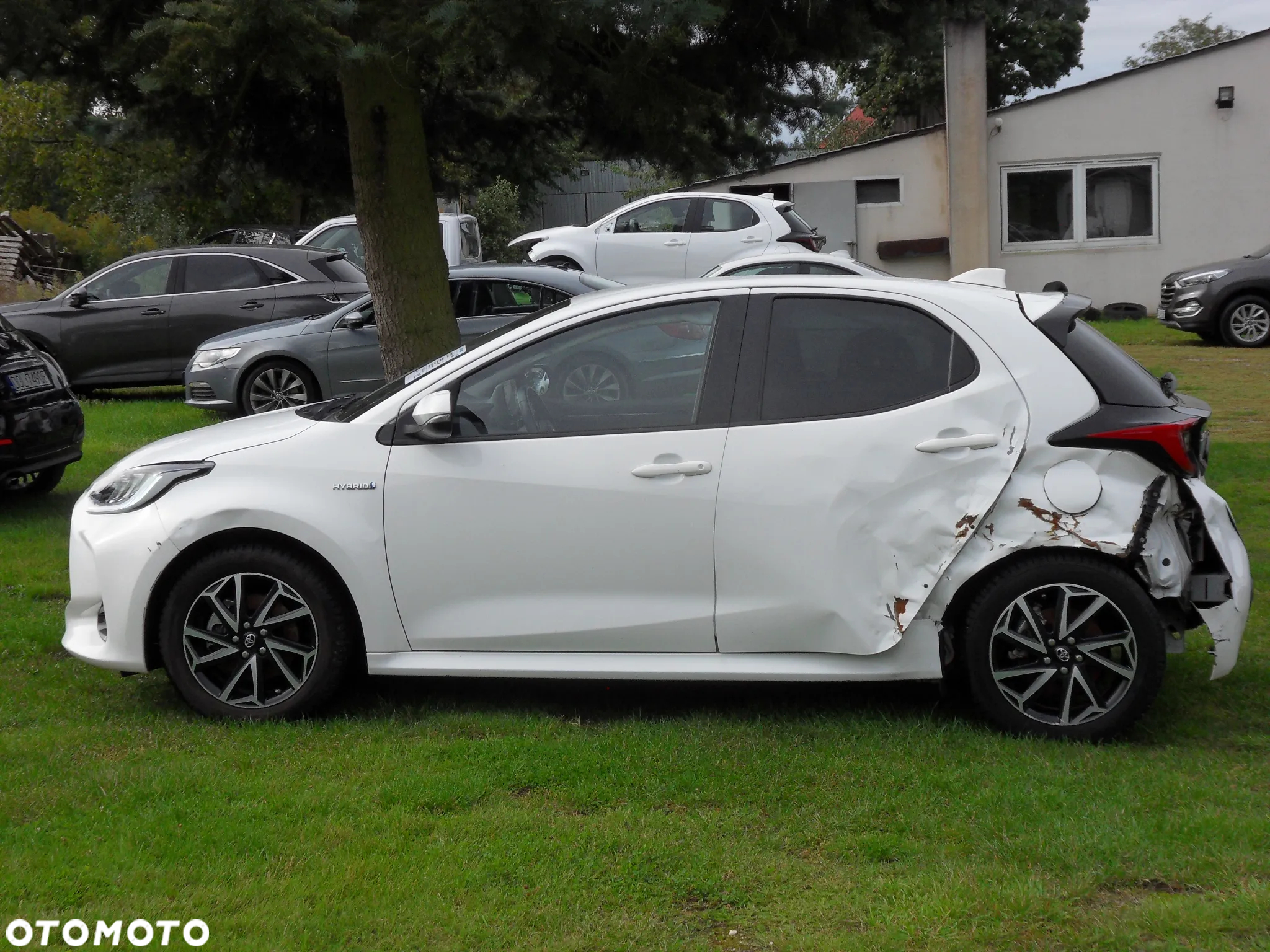 Toyota Yaris Hybrid 1.5 VVT-i Lounge - 2