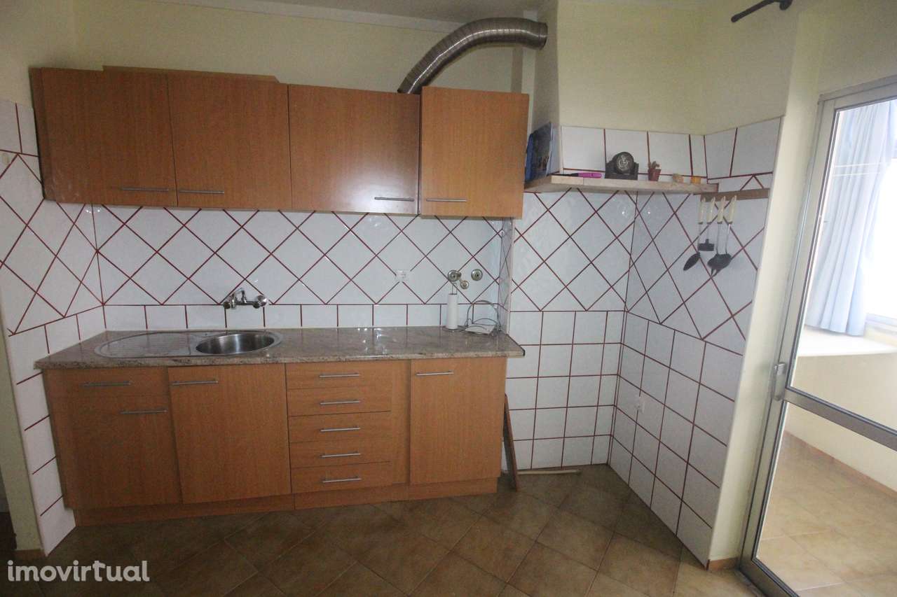 Armação de Pêra, T1 com Estacionamento Privado, Frente ao LIDL - Grande imagem: 5/15