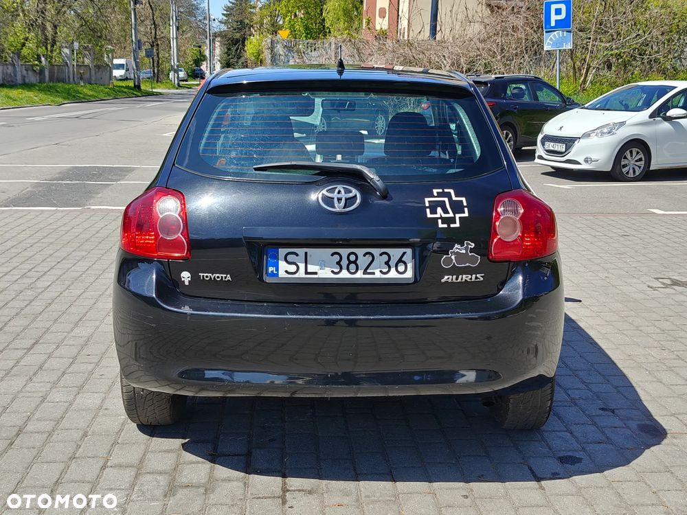 Toyota Auris 1.4 D-4D Luna - 12