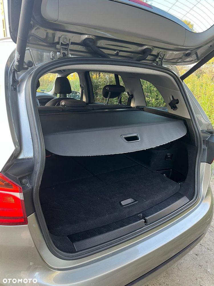 BMW Seria 2 218d Sport Line - 8
