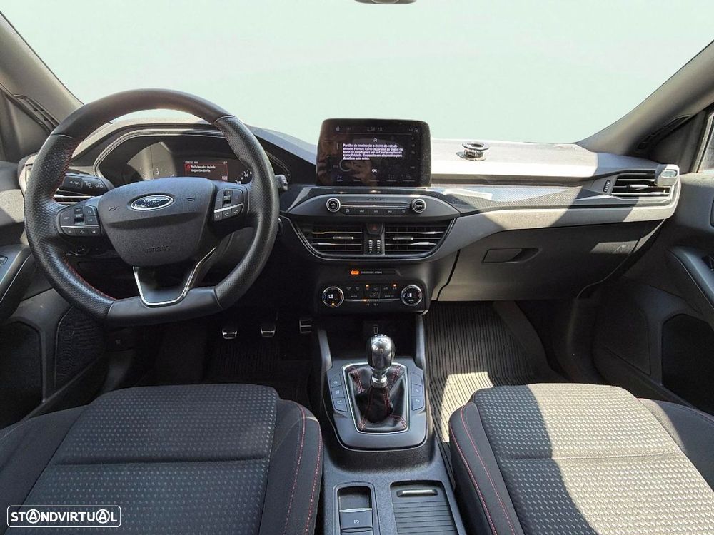 Ford Focus 1.5 TDCi ECOBlue ST-Line - 9