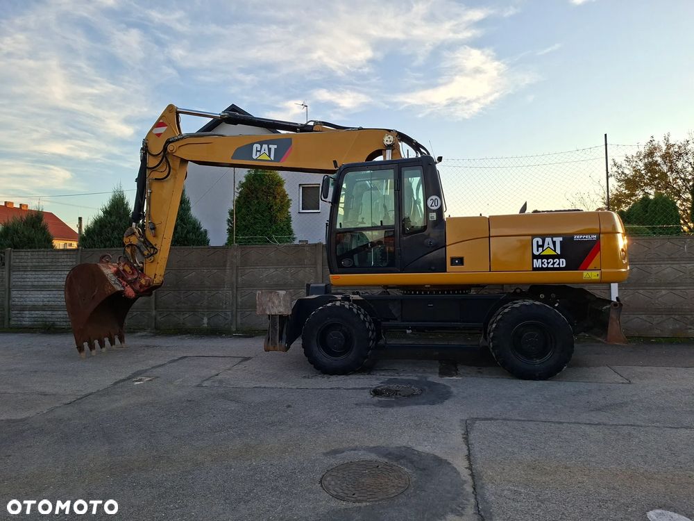 Caterpillar CAT M 322 D - 3