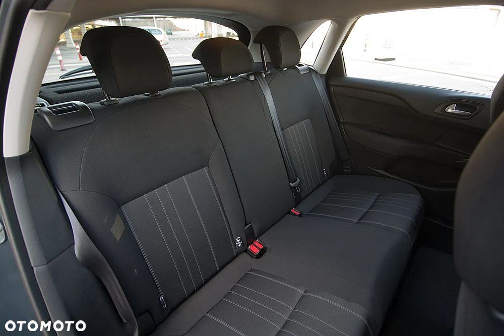 Citroën C4 1.4 VTi Attraction - 4