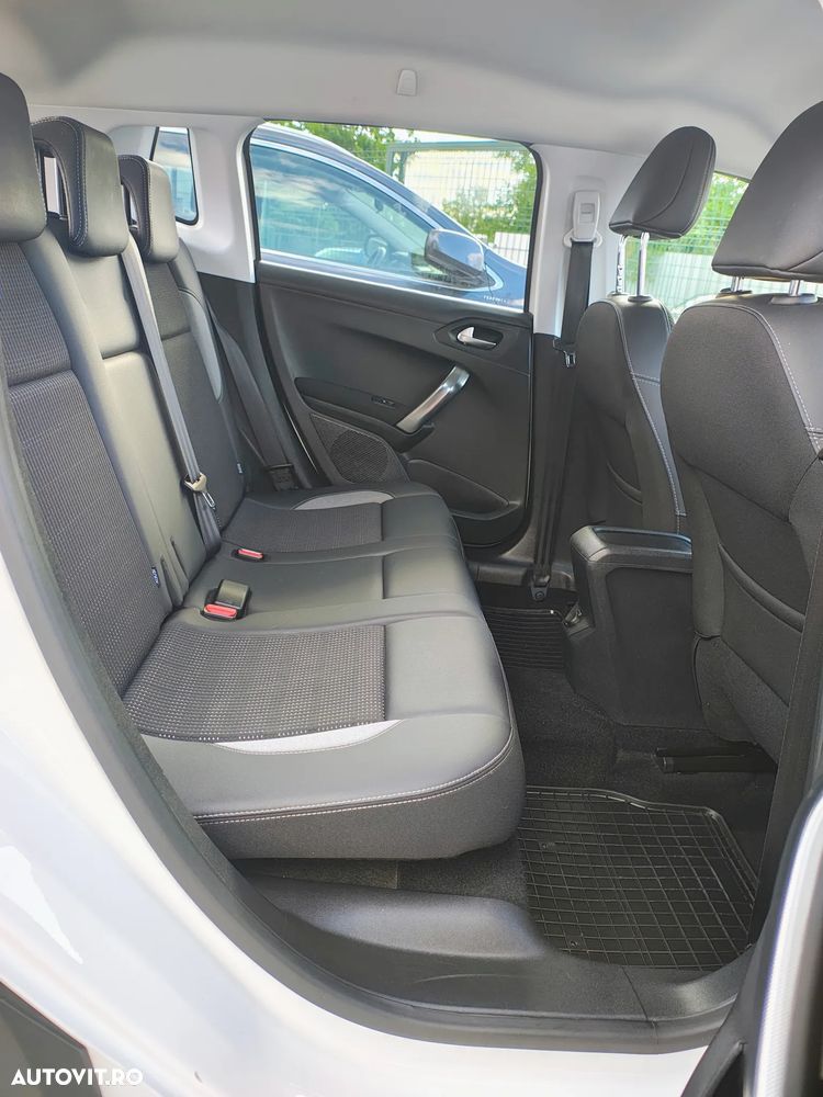Peugeot 2008 PureTech 130 GPF Stop&Start Allure - 17