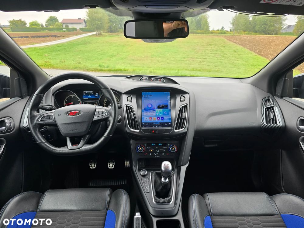 Ford Focus 2.0 EcoBoost ST mit Leder-Sport-Paket - 25