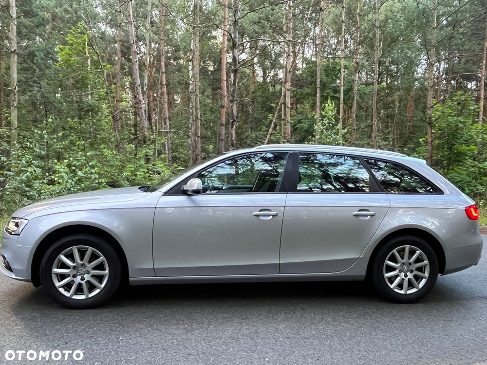 Audi A4 Avant 2.0 TDI DPF clean diesel Attraction - 11