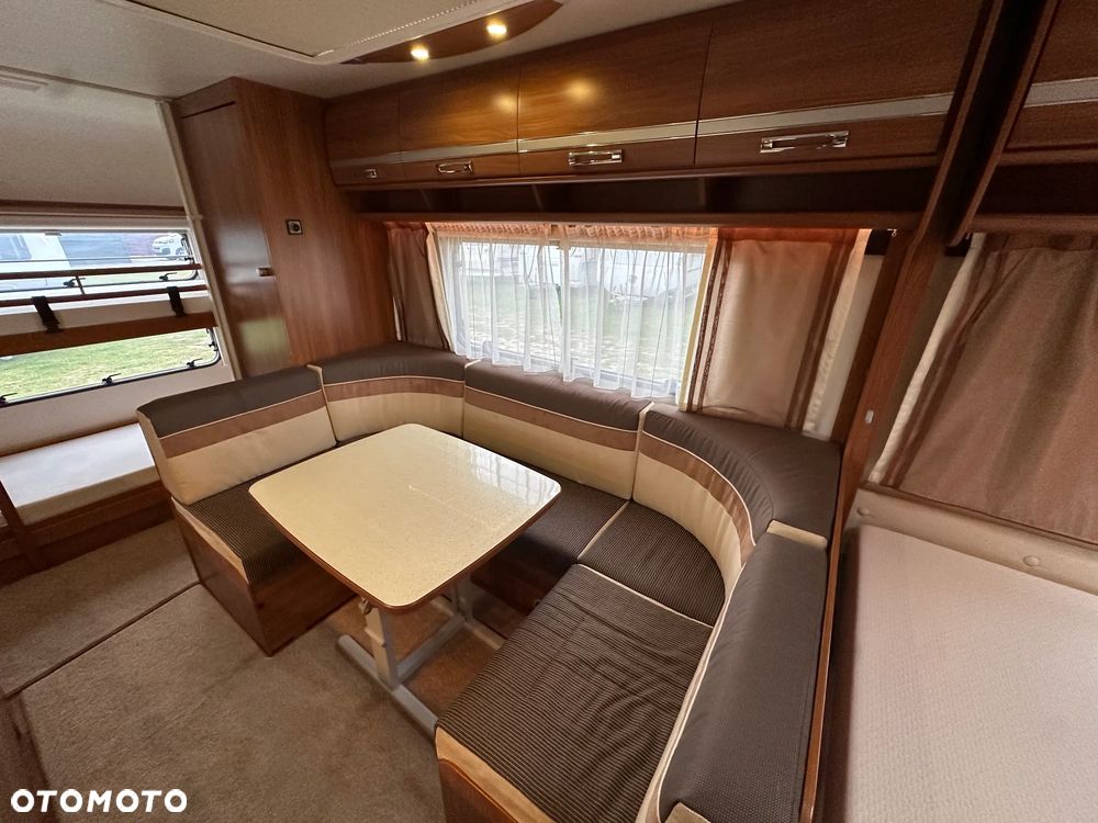 Dethleffs 550 NOMAD z przedsionkiem Isabella i łóżkami piętrowymi. - 20