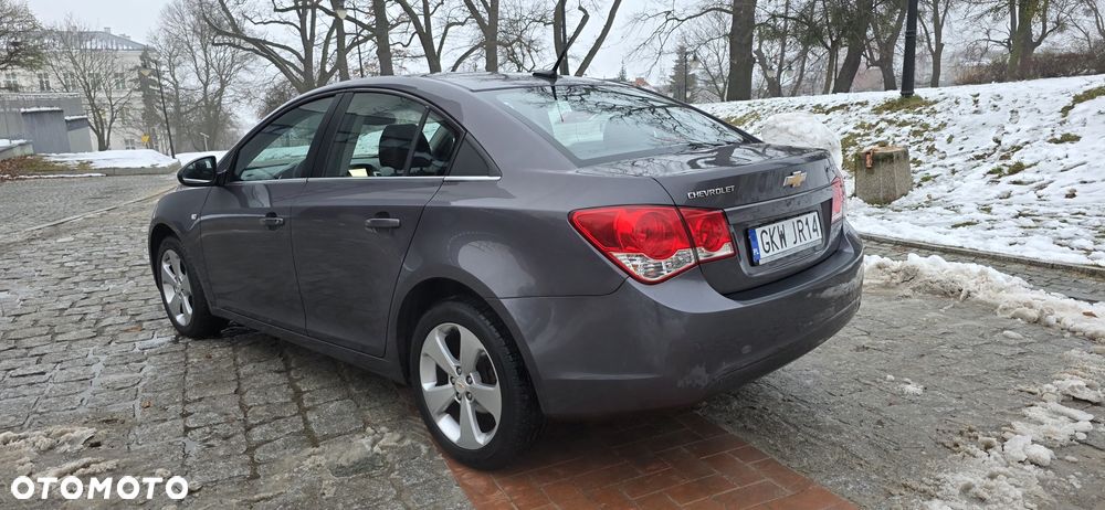 Chevrolet Cruze 1.8 LT+ - 34