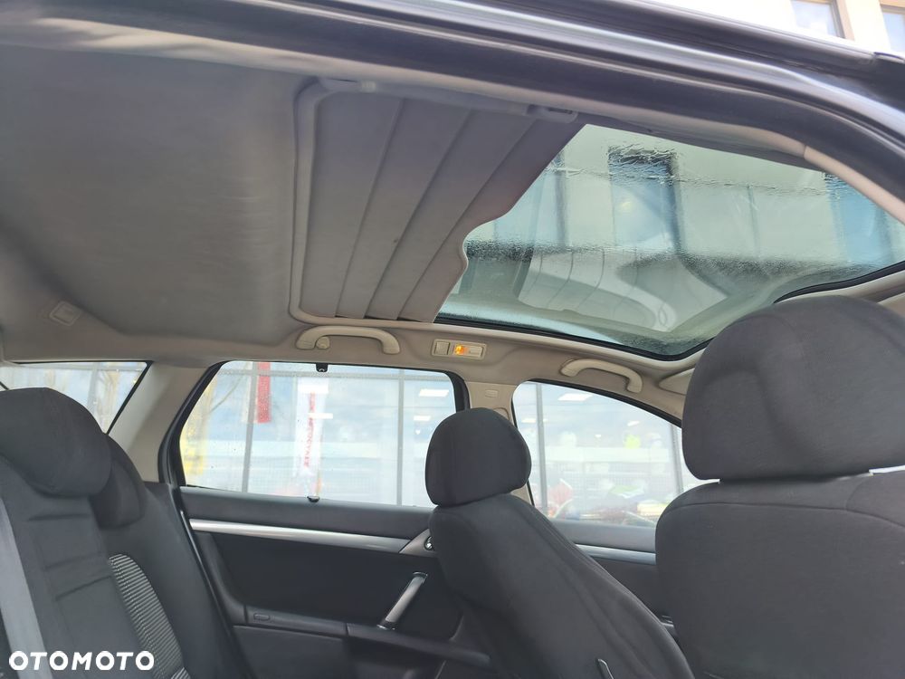 Peugeot 407 - 12