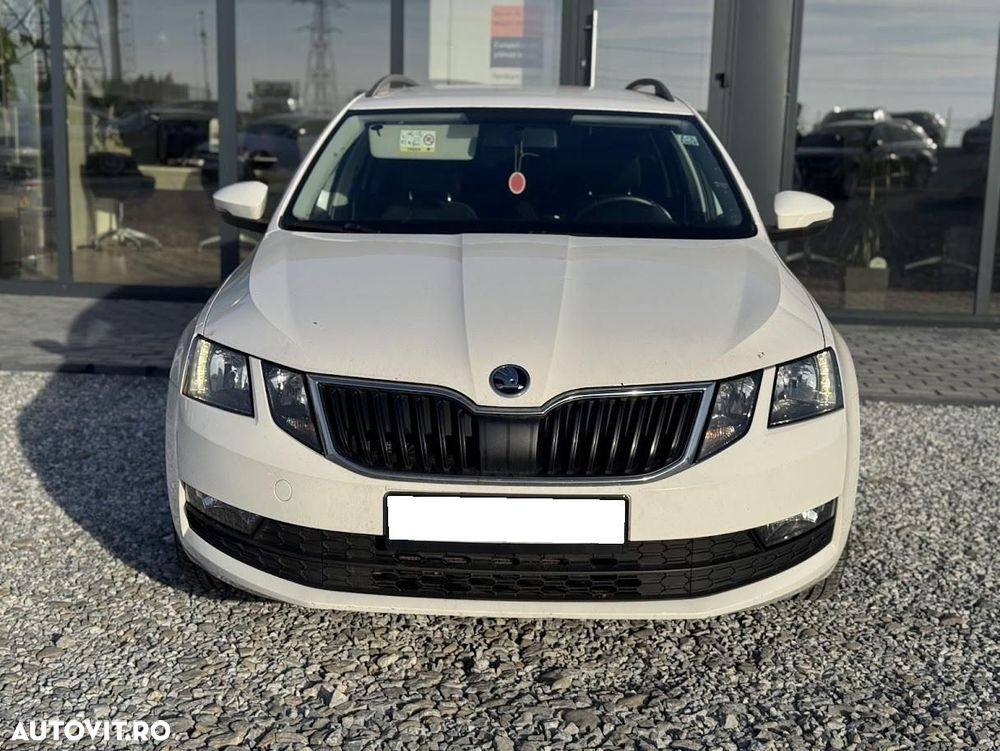 Skoda Octavia - 2