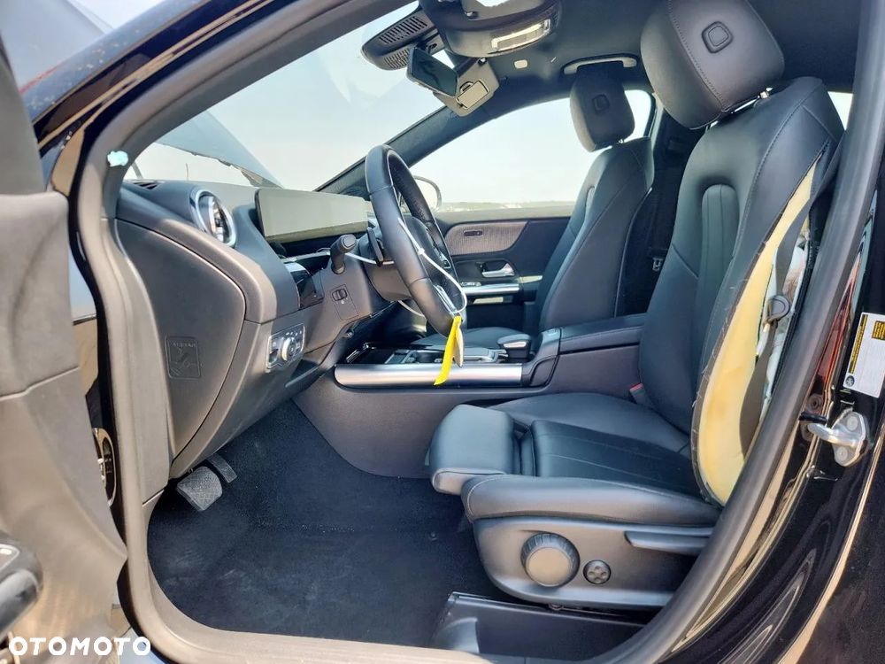 Mercedes-Benz GLA 250 4-Matic - 7