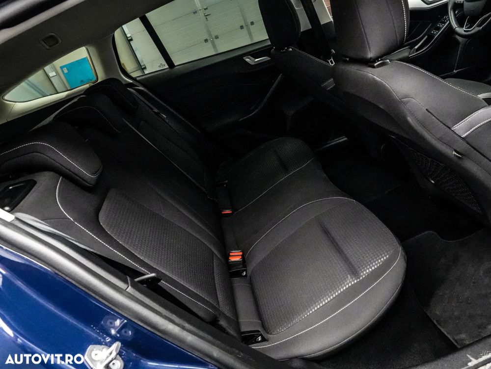 Ford Focus 1.0 EcoBoost Titanium Business - 17