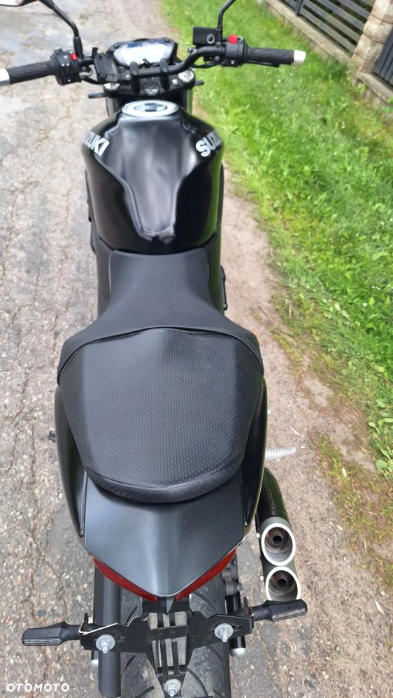 Suzuki SV - 12