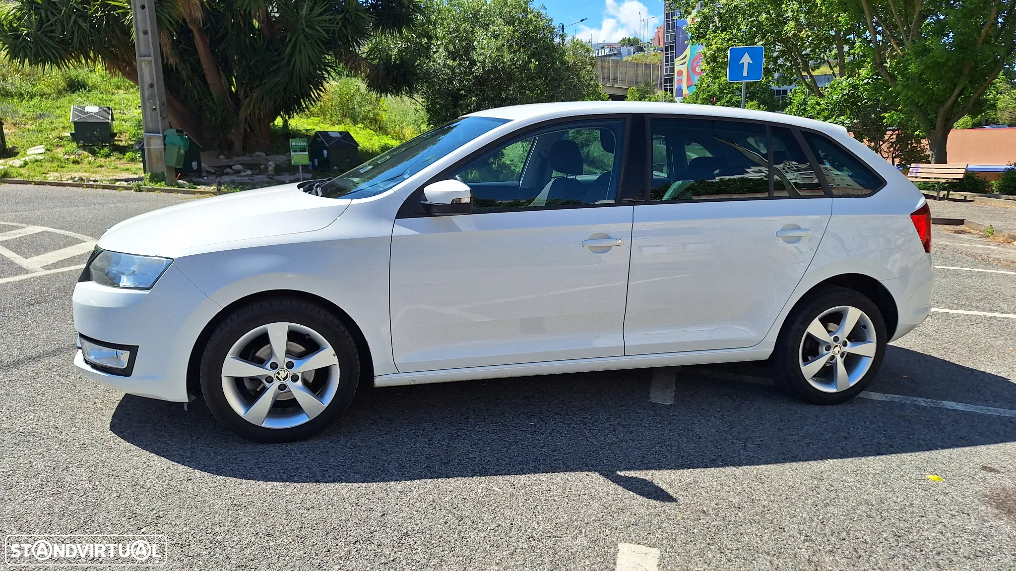 Skoda Rapid Spaceback 1.4 TDi Active - 4
