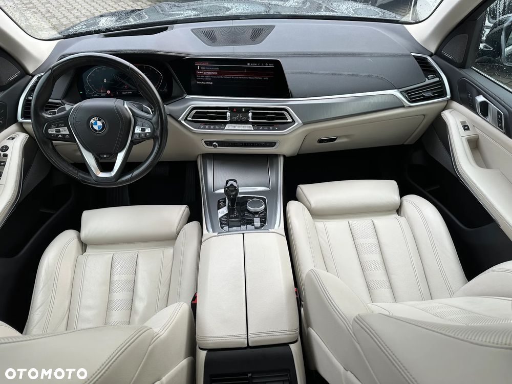 BMW X5 xDrive40i - 8