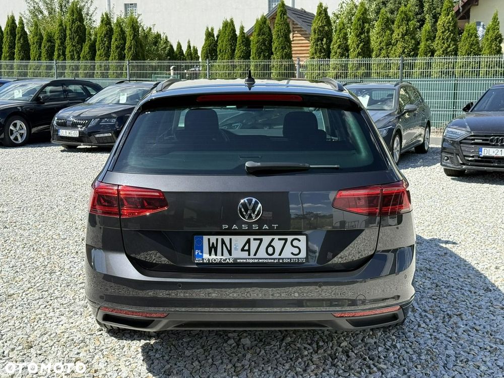 Volkswagen Passat Variant 2.0 TDI EVO Business DSG - 9
