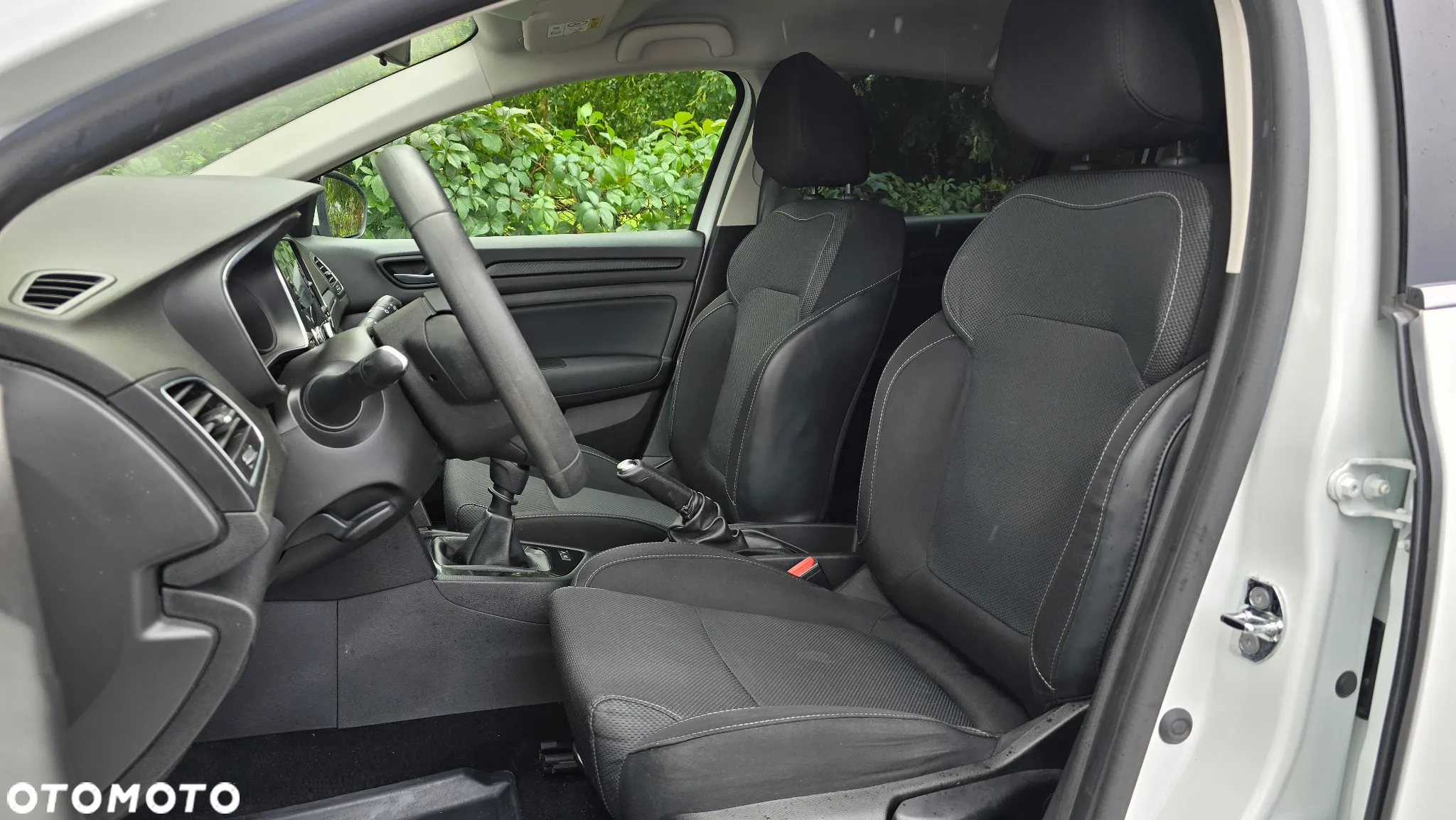 Renault Megane 1.3 TCe FAP Life - 7