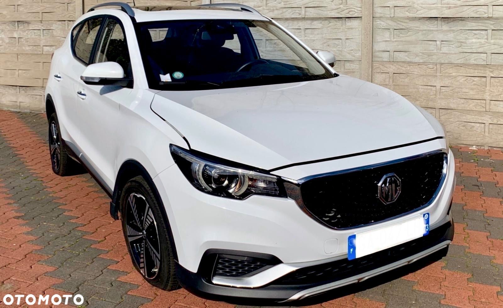 MG ZS EV Luxury - 1