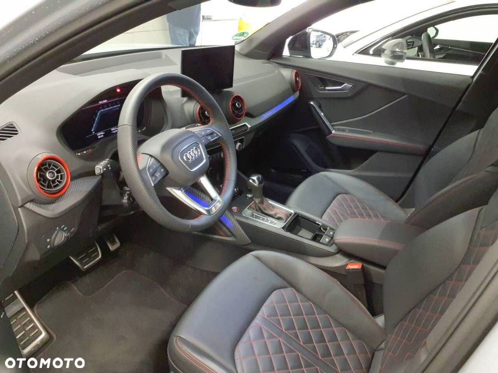 Audi SQ2 - 15
