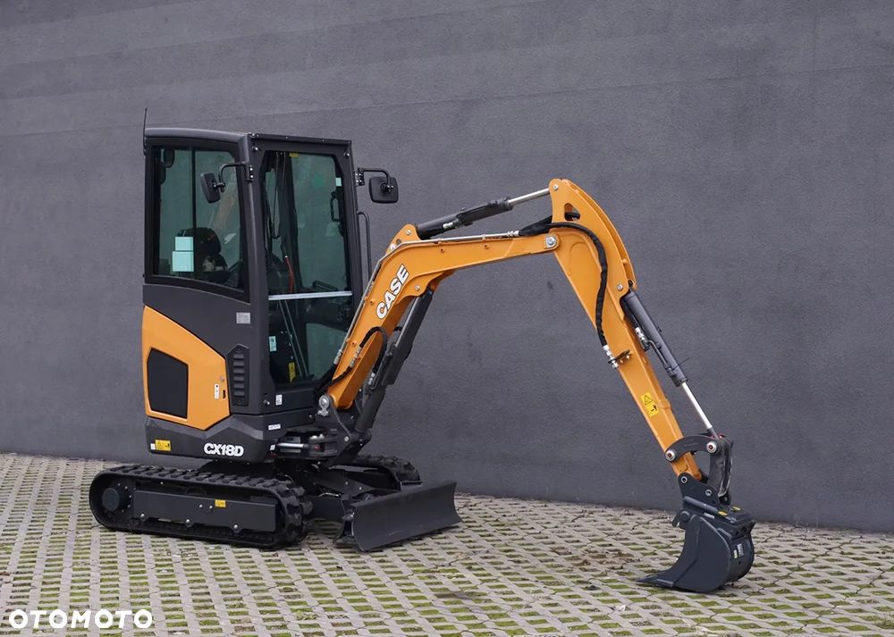 Case CX18D nowa nieużywana od autoryzowanego dealera - 4
