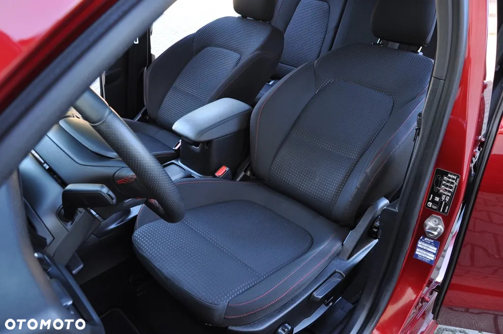 Ford Focus Turnier 1.5 EcoBoost Start-Stopp-System ST-LINE - 30