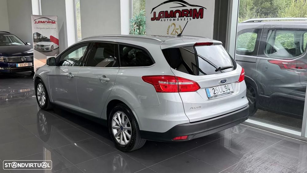 Ford Focus SW 1.0 EcoBoost Titanium - 4