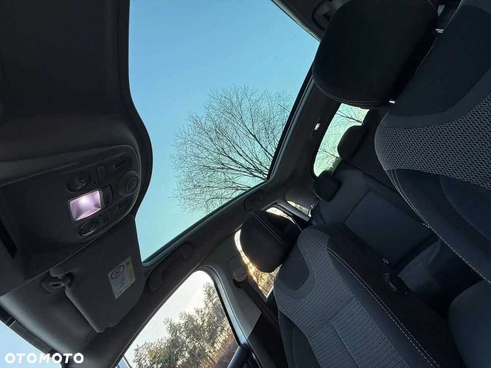 Citroën C4 e-HDi 115 Exclusive - 13