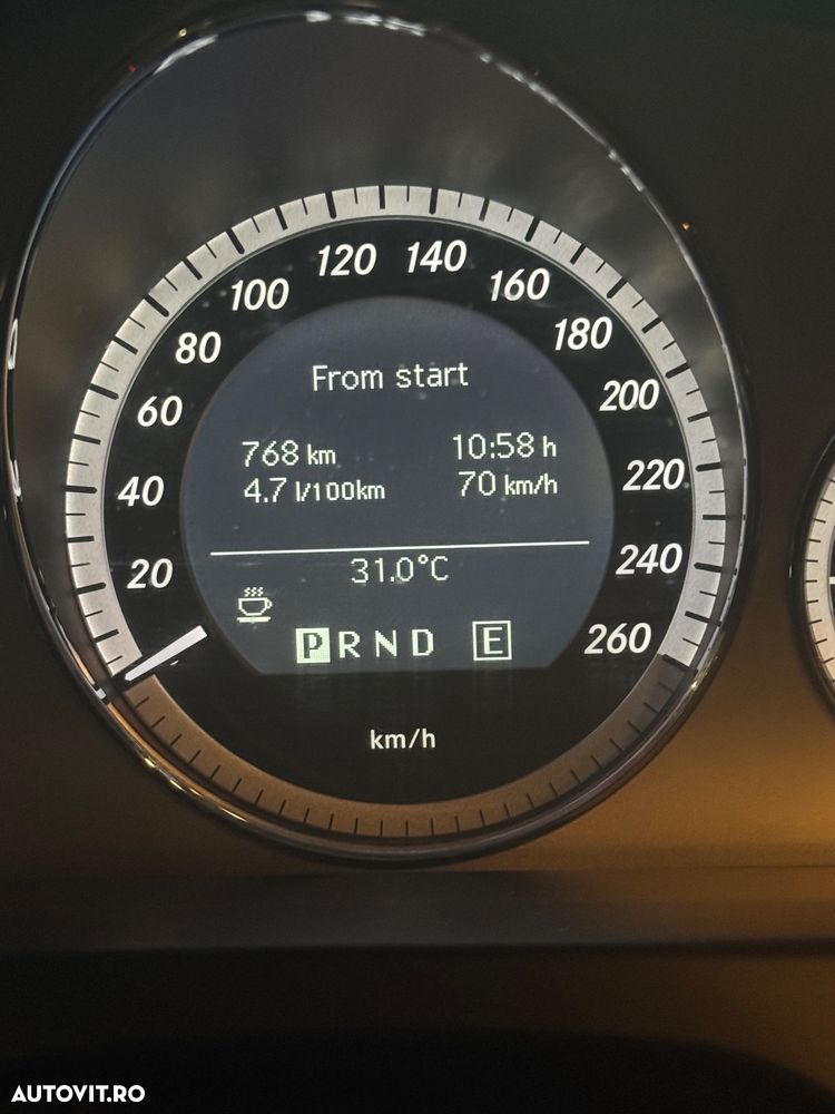 Mercedes-Benz E 220 CDI DPF BlueEFFICIENCY 7G-TRONIC Elegance - 15