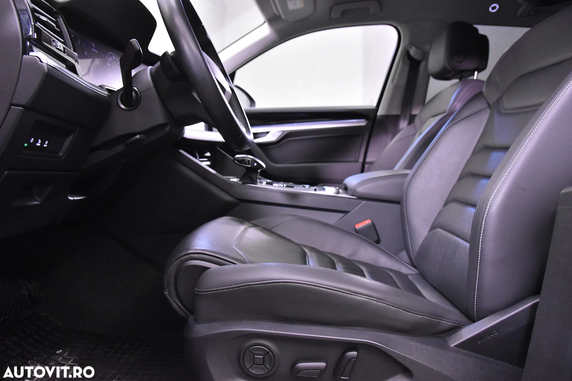 Volkswagen Touareg V6 TSI Atmosphere - 23