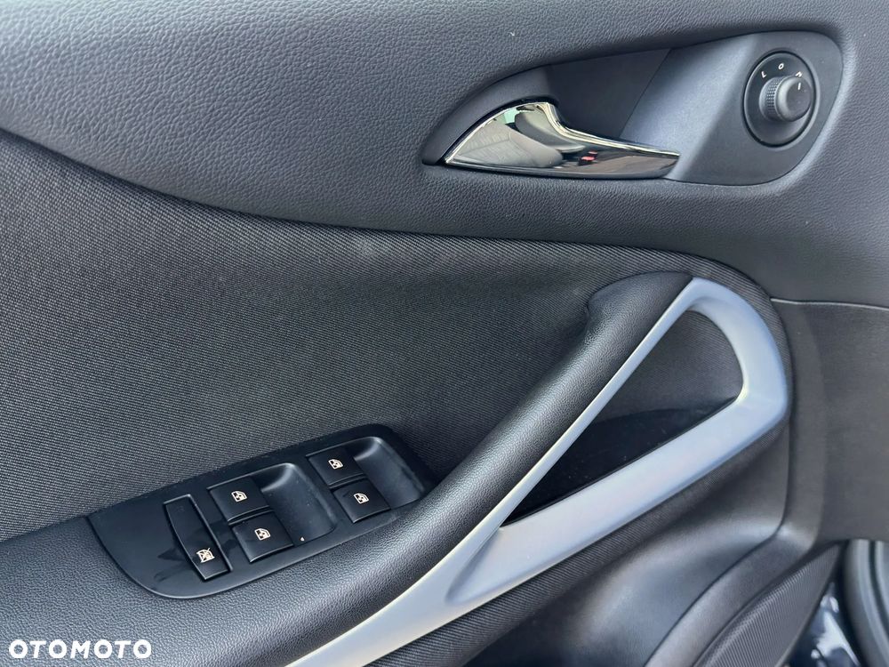 Opel Zafira Tourer 1.4 Turbo Business Edition - 14