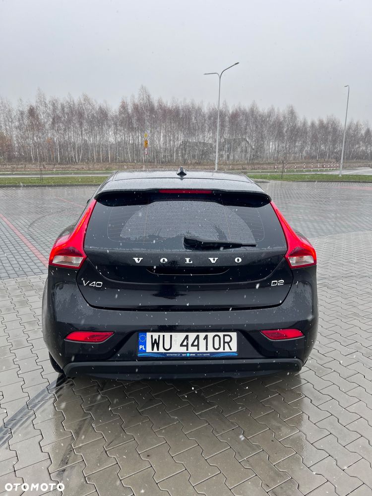 Volvo V40 D2 Drive-E R-Design Momentum - 24