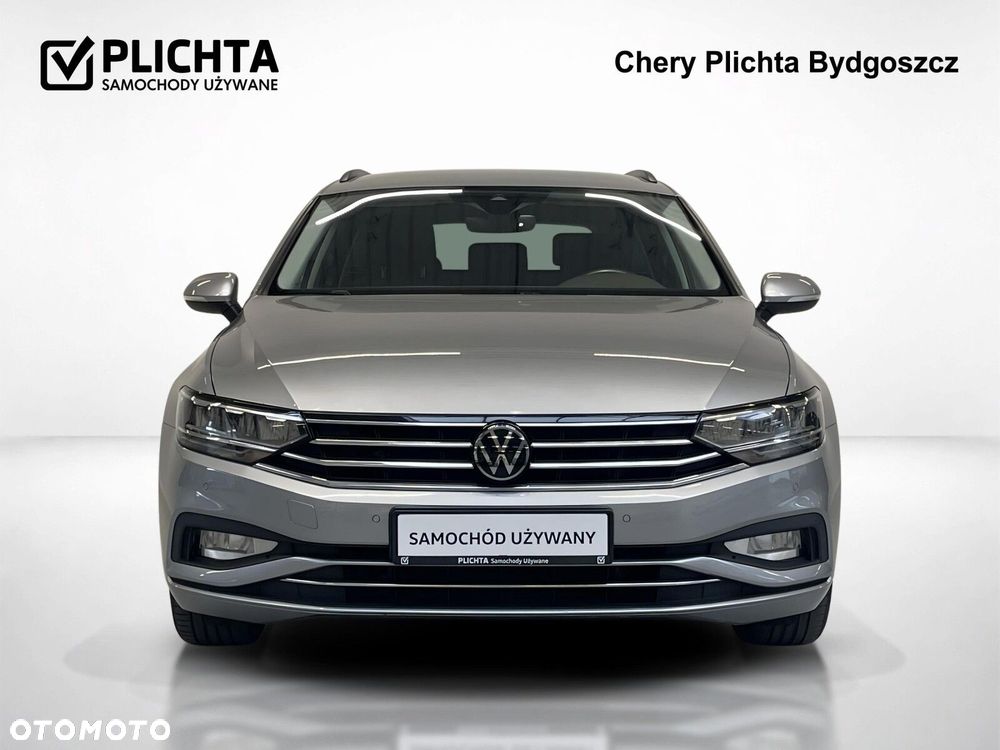 Volkswagen Passat - 9