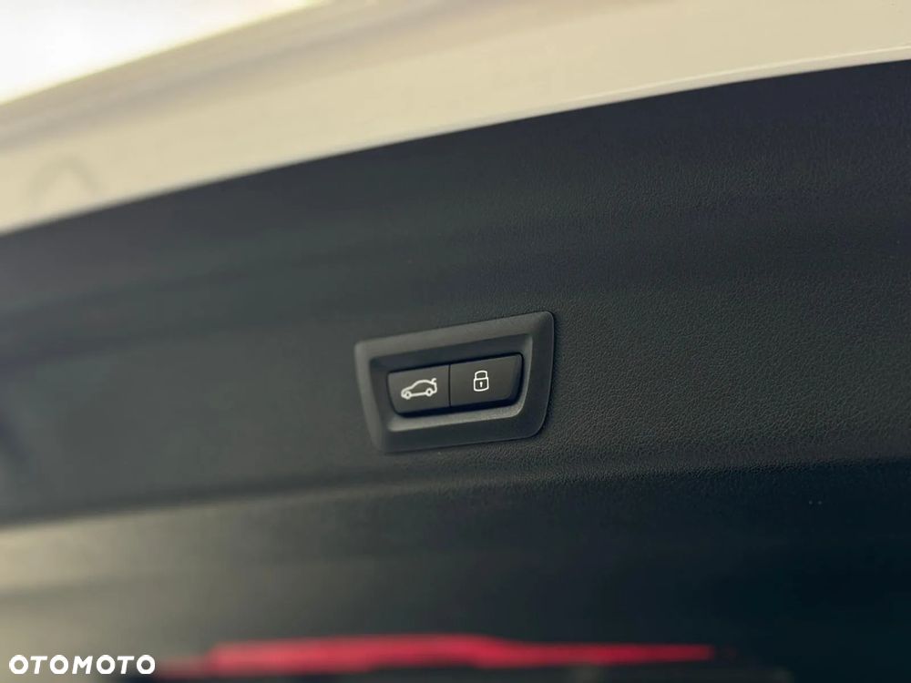 BMW X1 sDrive18i M Sport sport - 21