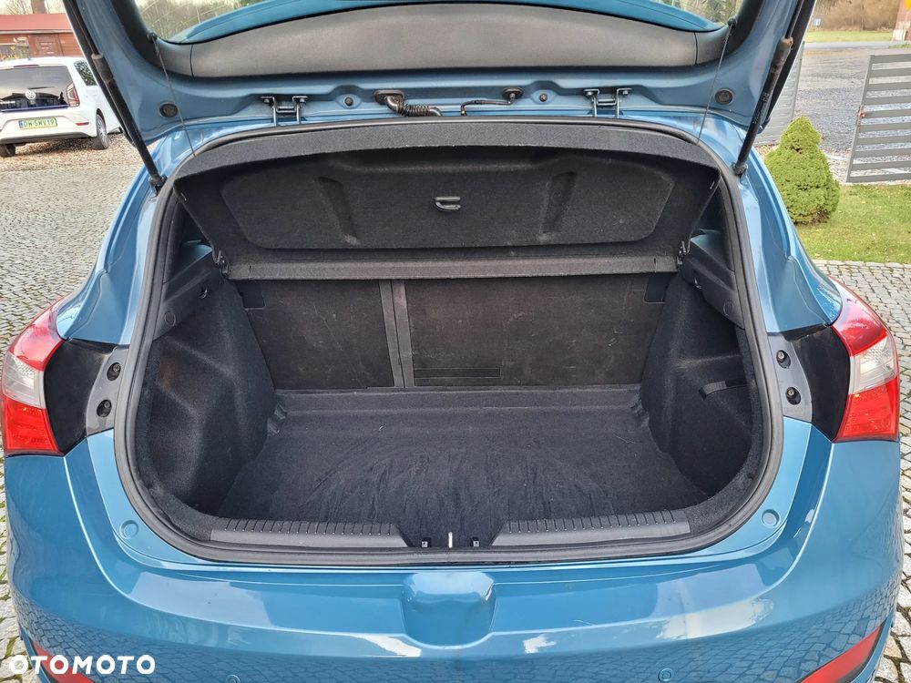 Hyundai i30 1.4 Classic - 9