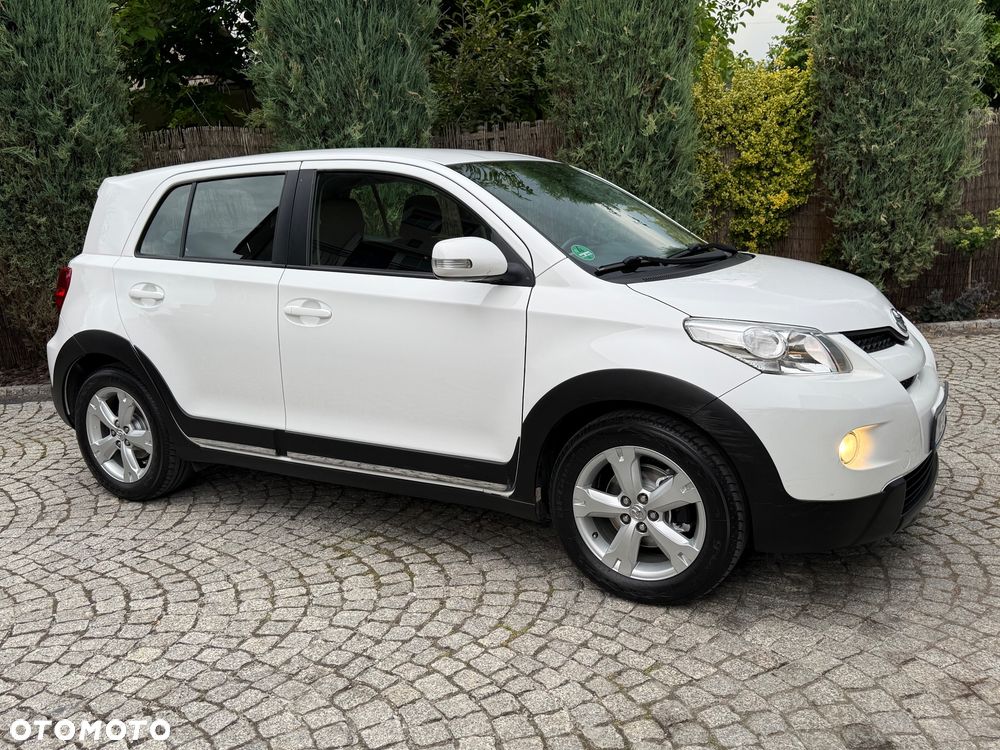 Toyota Urban Cruiser 1.33 4x2 Town - 10